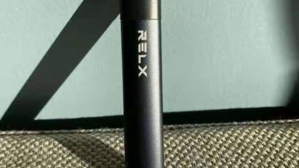 RELX悦刻五代幻影–石墨黑；产品介绍