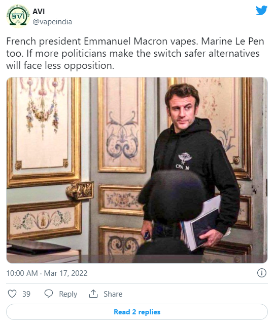 法国总统抽电子烟引发法国民众热议 - 第1张